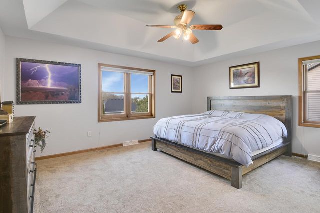 1108 Fieldstone DRIVE, Hartford, WI 53027