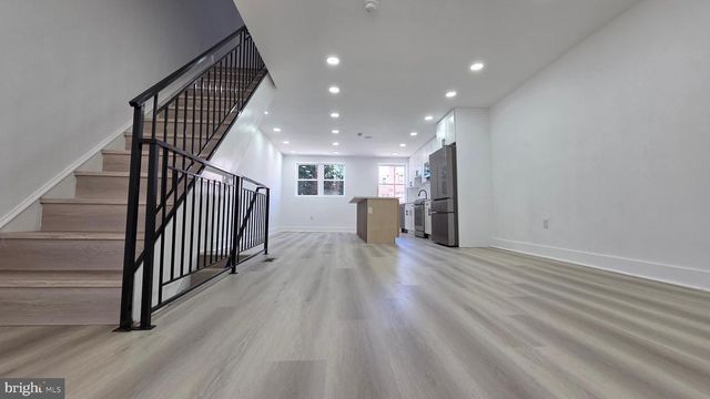 116 E CHELTENHAM AVE, Philadelphia, PA 19120