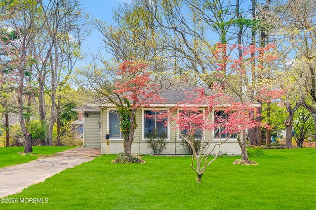 2229 Yorktowne Boulevard, Toms River, NJ 08753