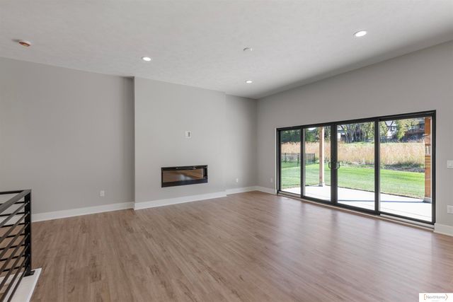 1325 Fairway Circle, Ashland, NE 68003