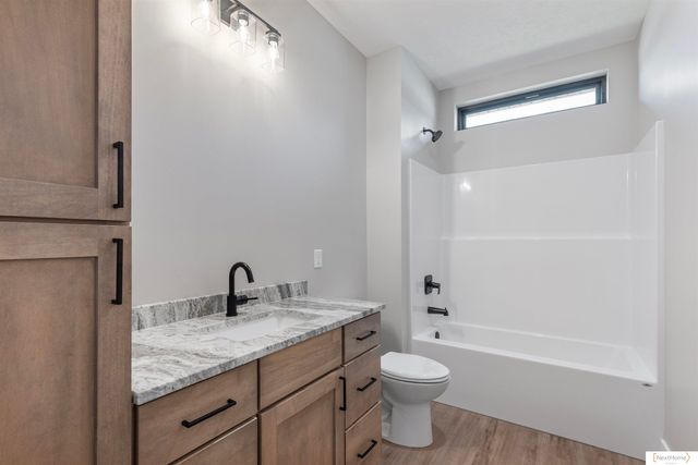 1325 Fairway Circle, Ashland, NE 68003