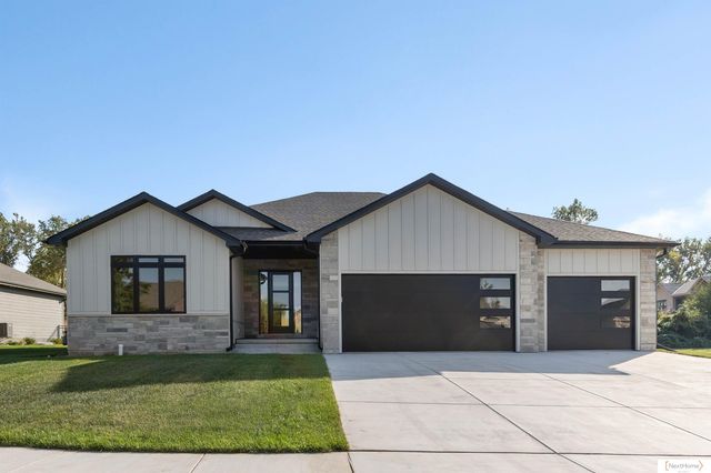 1325 Fairway Circle, Ashland, NE 68003