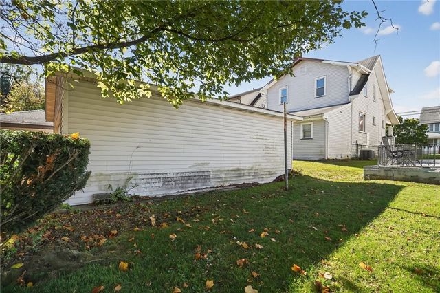 1611 E Washington St, New Castle, PA 16101