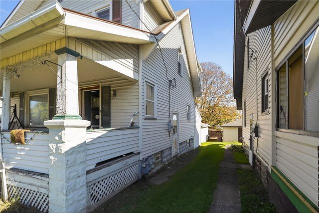 1611 E Washington St, New Castle, PA 16101