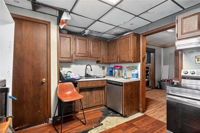 1611 E Washington St, New Castle, PA 16101