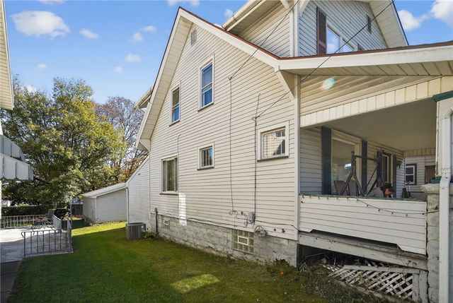 1611 E Washington St, New Castle, PA 16101