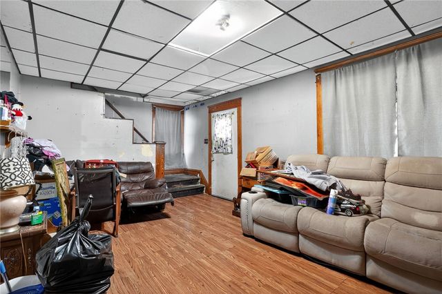 1611 E Washington St, New Castle, PA 16101