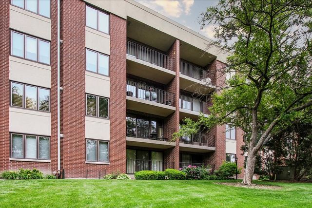212 W Saint Charles Road 108, Lombard, IL 60148