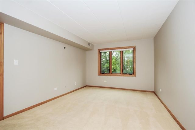 212 W Saint Charles Road 108, Lombard, IL 60148