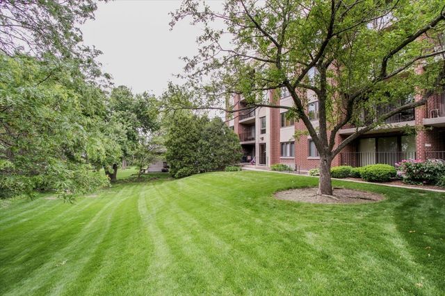 212 W Saint Charles Road 108, Lombard, IL 60148