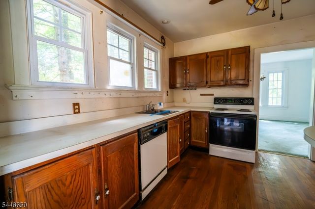 19 New St, High Bridge Boro, NJ 08829