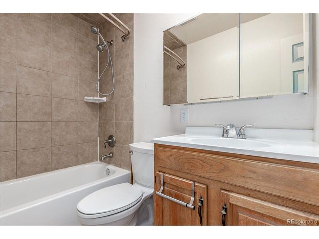 914 Arrawanna St, Colorado Springs, CO 80909