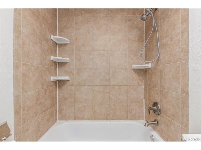 914 Arrawanna St, Colorado Springs, CO 80909