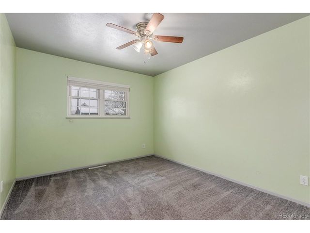 914 Arrawanna St, Colorado Springs, CO 80909