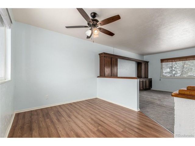 914 Arrawanna St, Colorado Springs, CO 80909