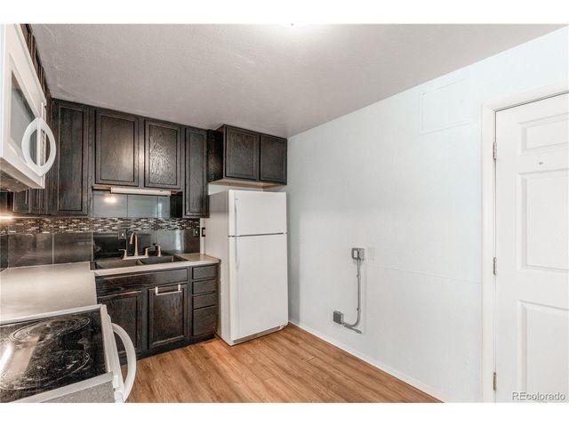 914 Arrawanna St, Colorado Springs, CO 80909