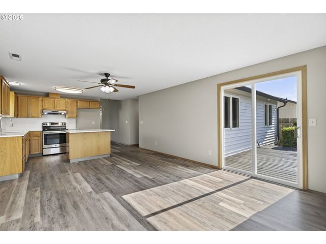 16313 Ne 78TH Way, Vancouver, WA 98682