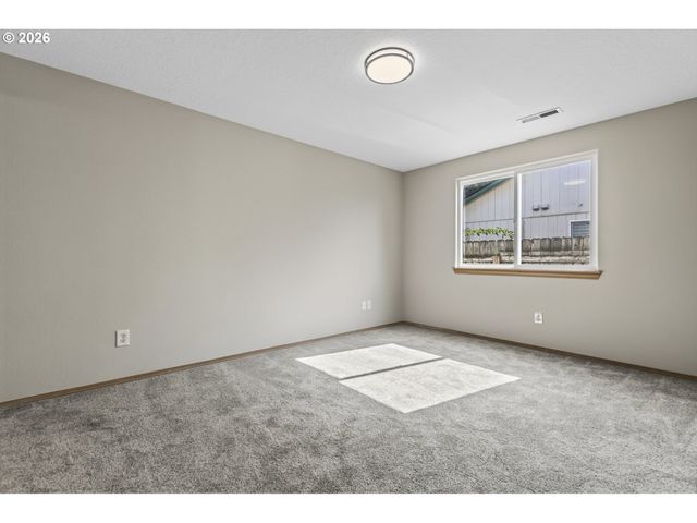 16313 Ne 78TH Way, Vancouver, WA 98682