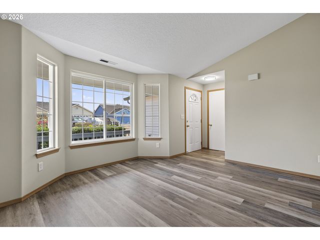 16313 Ne 78TH Way, Vancouver, WA 98682
