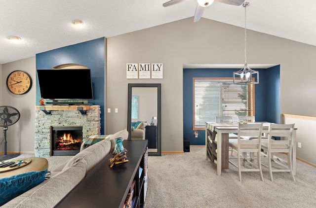 8821 Coffman Path, Inver Grove Heights, MN 55076