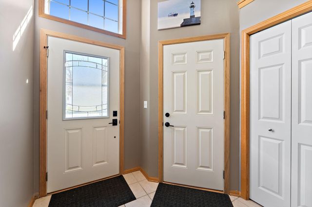 8821 Coffman Path, Inver Grove Heights, MN 55076