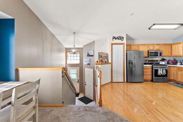 8821 Coffman Path, Inver Grove Heights, MN 55076