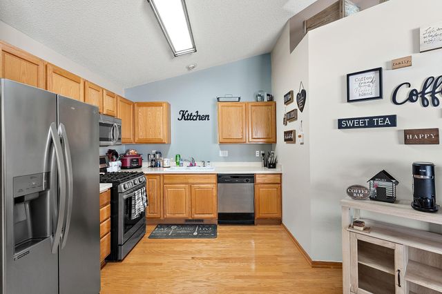8821 Coffman Path, Inver Grove Heights, MN 55076
