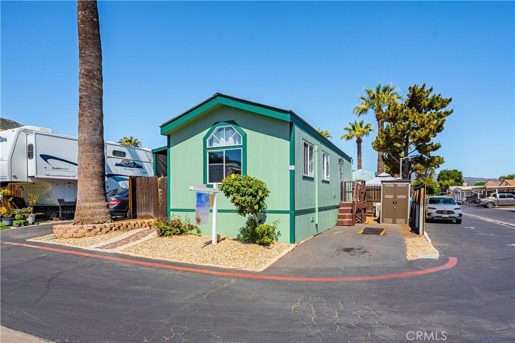 15980 Grand T11, Lake Elsinore, CA 92530 — exterior