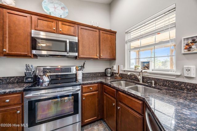 643 Riva Ridge Road, Sneads Ferry, NC 28460