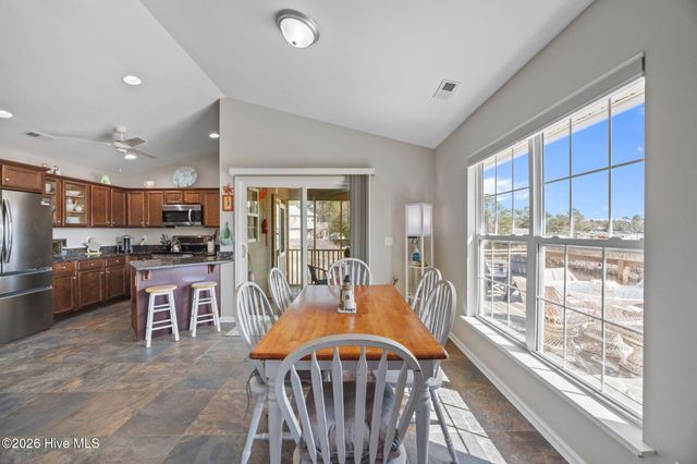 643 Riva Ridge Road, Sneads Ferry, NC 28460