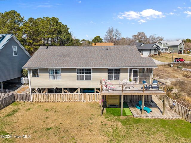 643 Riva Ridge Road, Sneads Ferry, NC 28460