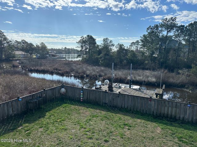 643 Riva Ridge Road, Sneads Ferry, NC 28460