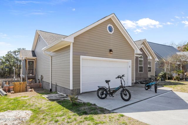 643 Riva Ridge Road, Sneads Ferry, NC 28460