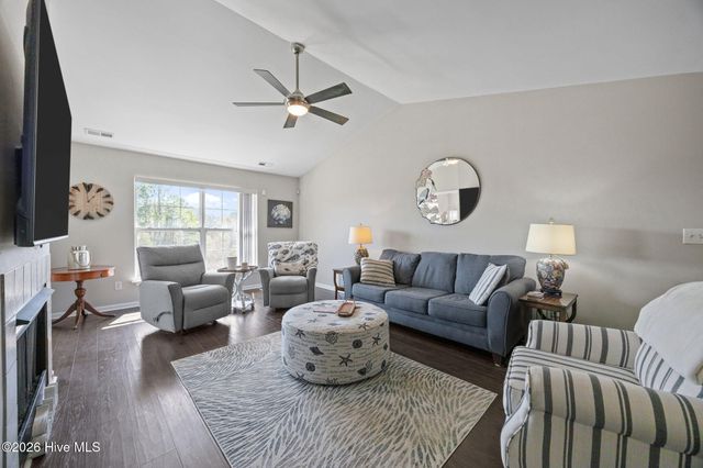 643 Riva Ridge Road, Sneads Ferry, NC 28460