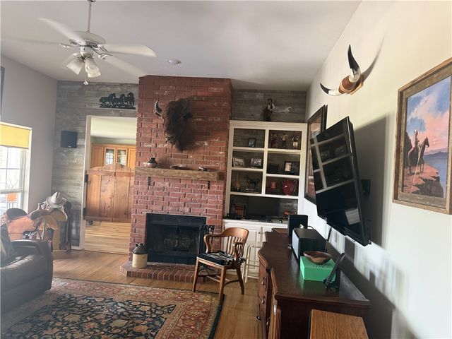 210 Canterbury Circle, Russellville, AR 72802