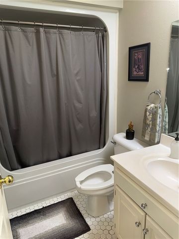 210 Canterbury Circle, Russellville, AR 72802