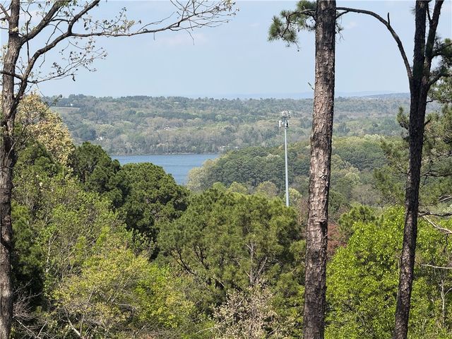 210 Canterbury Circle, Russellville, AR 72802