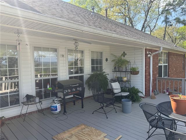 210 Canterbury Circle, Russellville, AR 72802