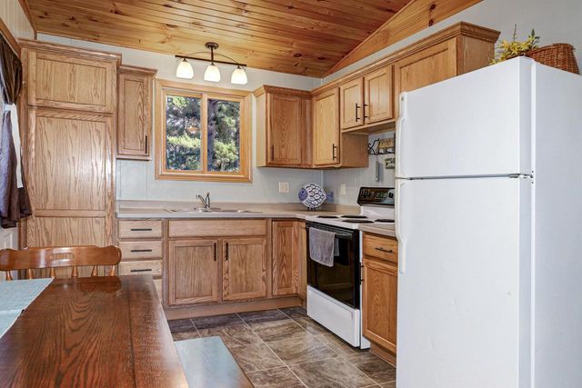 W5613 ASPEN ROAD, Wild Rose, WI 54984