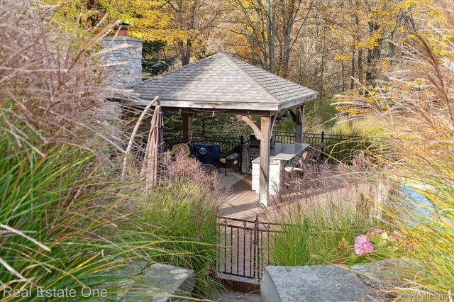 4058 LAKE RIDGE Court, Hadley Township, MI 48455