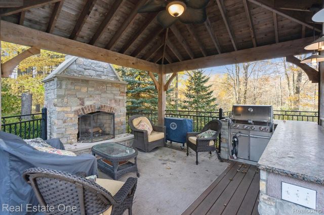 4058 LAKE RIDGE Court, Hadley Township, MI 48455