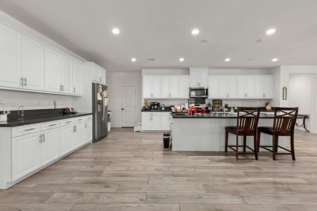 34885 Heartland Lane, Murrieta, CA 92563