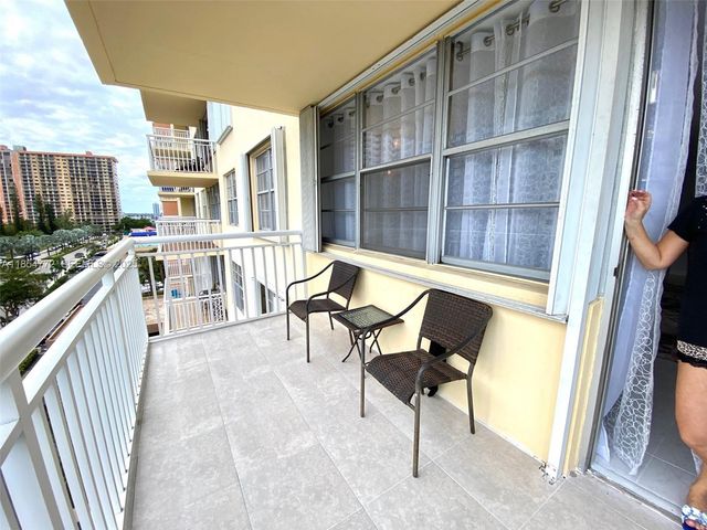 251 174th Street 615, Sunny Isles Beach, FL 33160