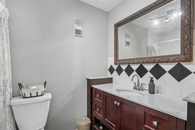 1836 BOUGH AVENUE C, Clearwater, FL 33760