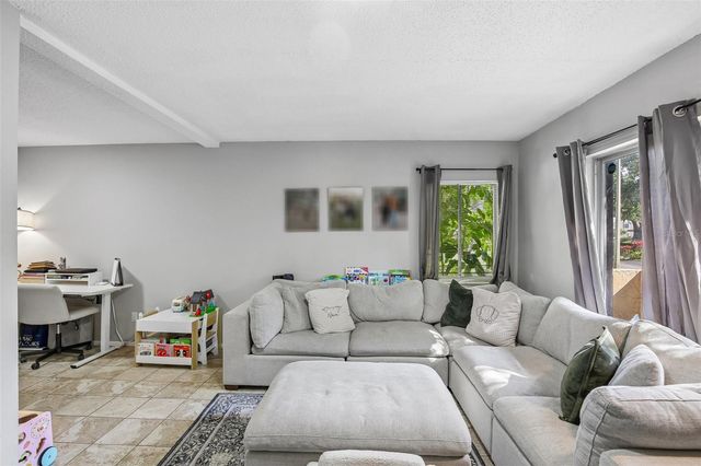 1836 BOUGH AVENUE C, Clearwater, FL 33760