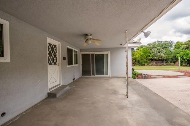 1620 W Vartikian Avenue, Fresno, CA 93711