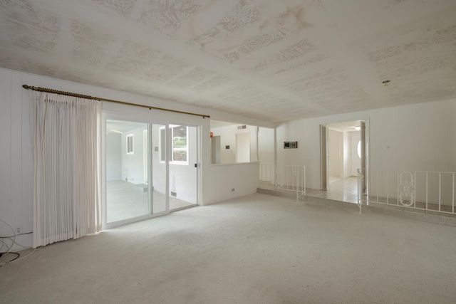 1620 W Vartikian Avenue, Fresno, CA 93711