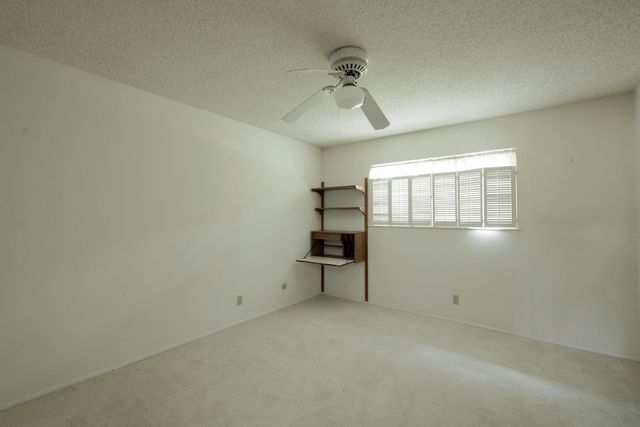 1620 W Vartikian Avenue, Fresno, CA 93711