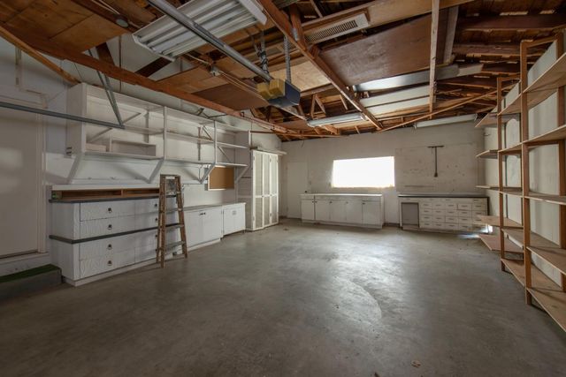 1620 W Vartikian Avenue, Fresno, CA 93711