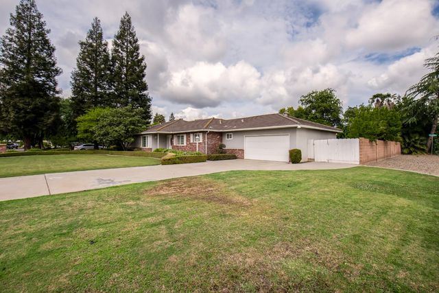 1620 W Vartikian Avenue, Fresno, CA 93711